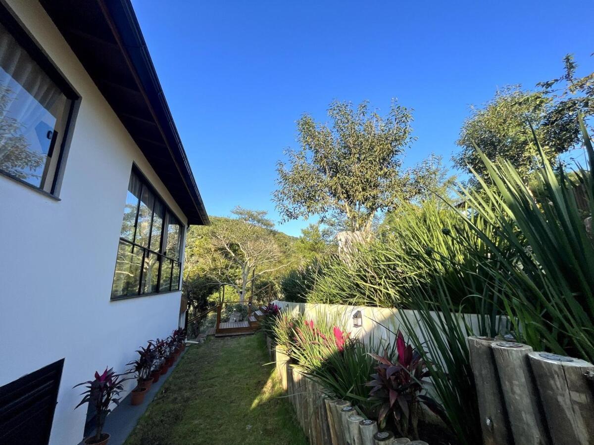 Casa Com Riacho Em Ratones, * Florianópolis