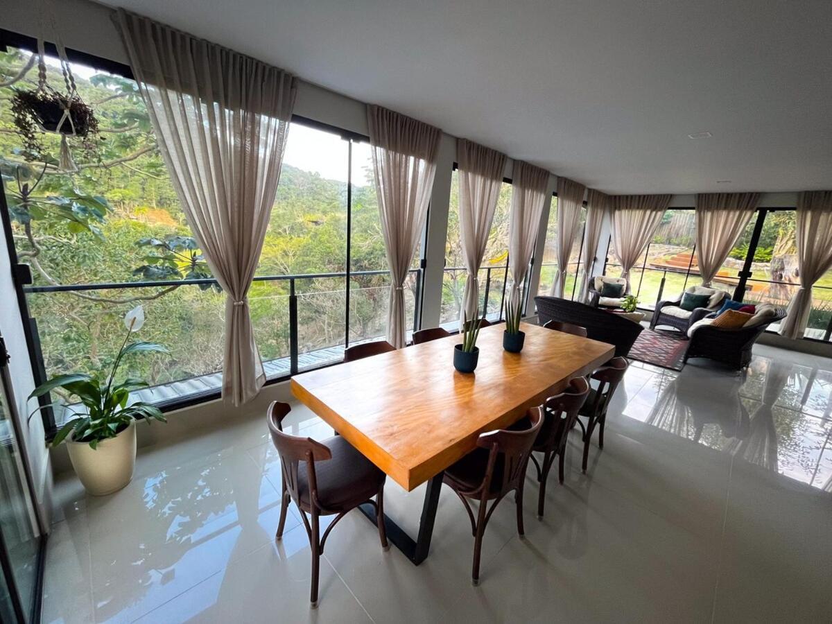 Casa Com Riacho Em Ratones, * Florianópolis