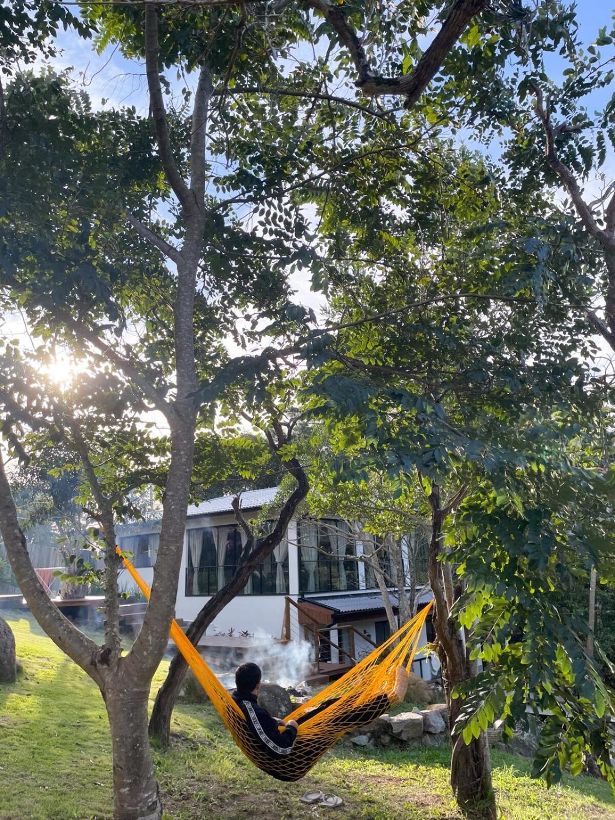 Casa Com Riacho Em Ratones, *